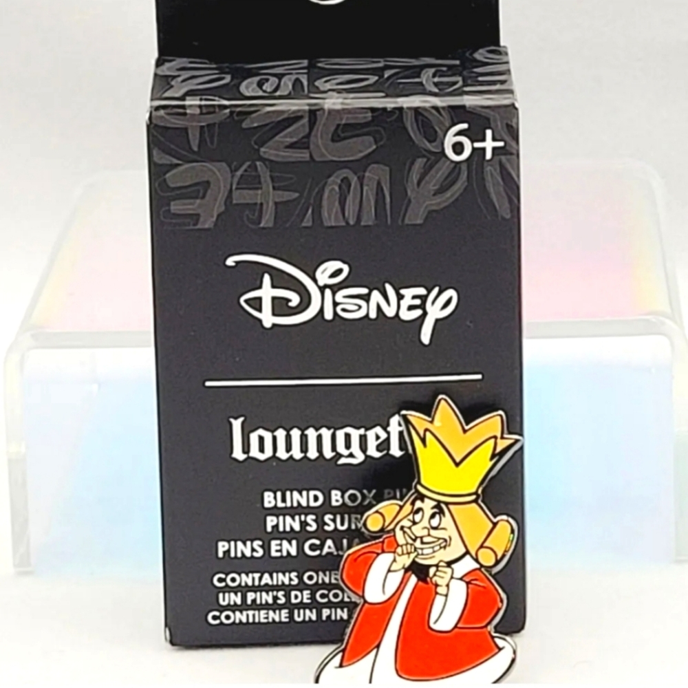 Loungefly Disney Alice in Wonderland Blind Mystery Pin- KING - New.